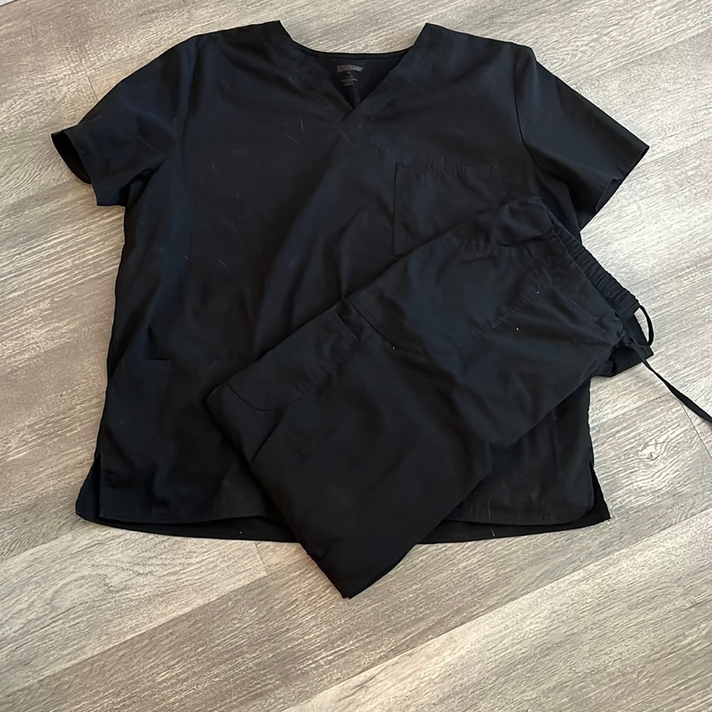 Black scrubs